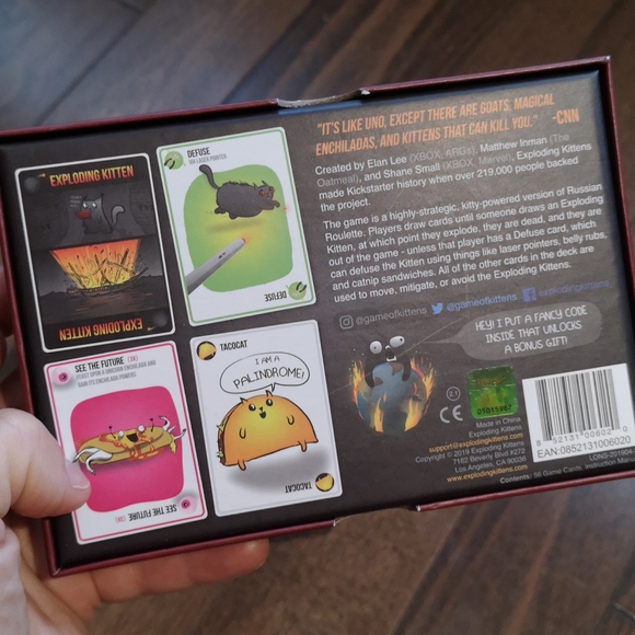 Exploding kittens card game - Picture 2 of 4